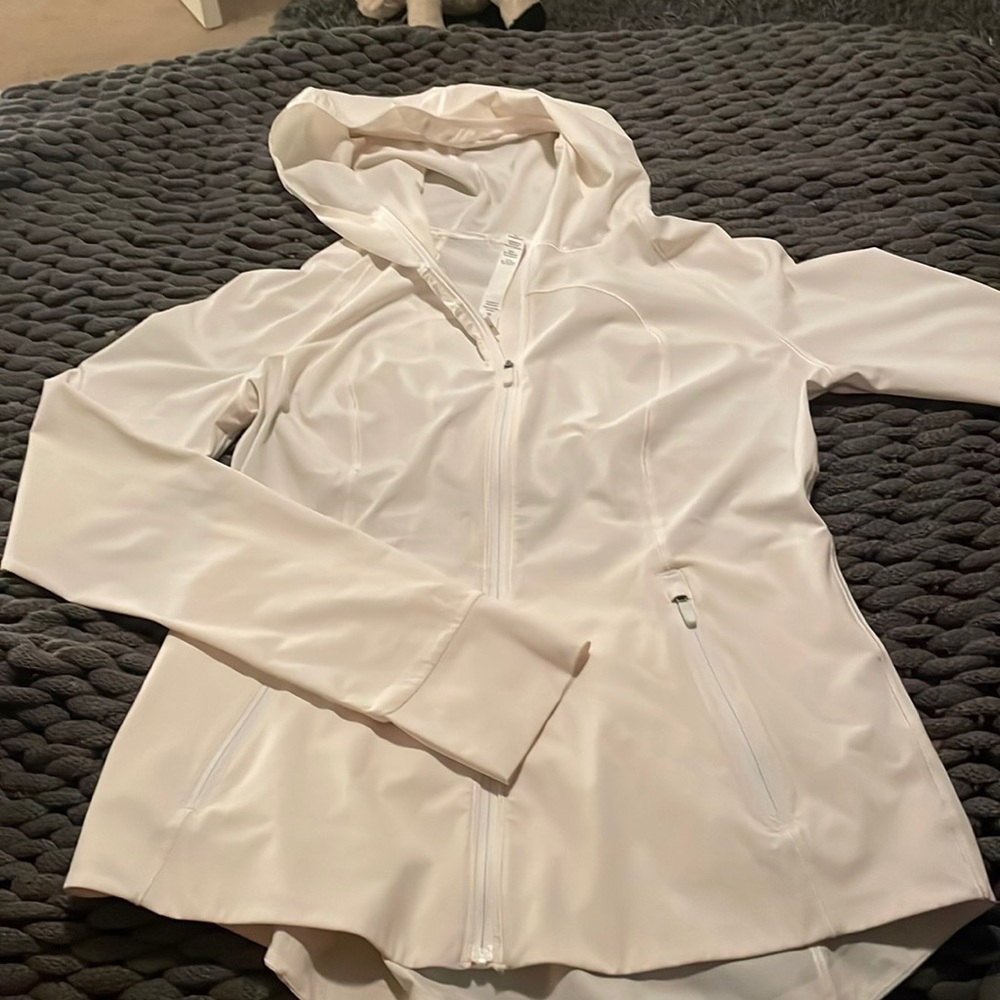 White lululemon size 8 jacket
